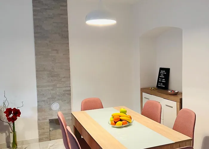 Funcic 1 App 게스트하우스 *